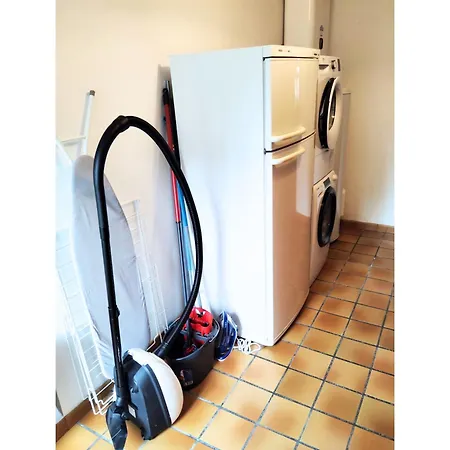 De L'eglise De La Pommeraie-sur-Sèvre