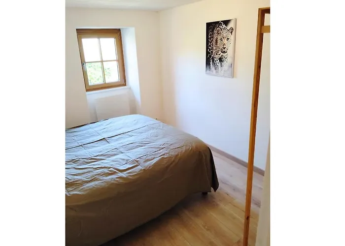 De L'eglise De * La Pommeraie-sur-Sèvre