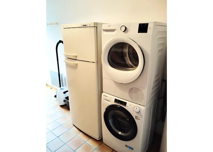 De L'eglise De La Pommeraie-sur-Sèvre